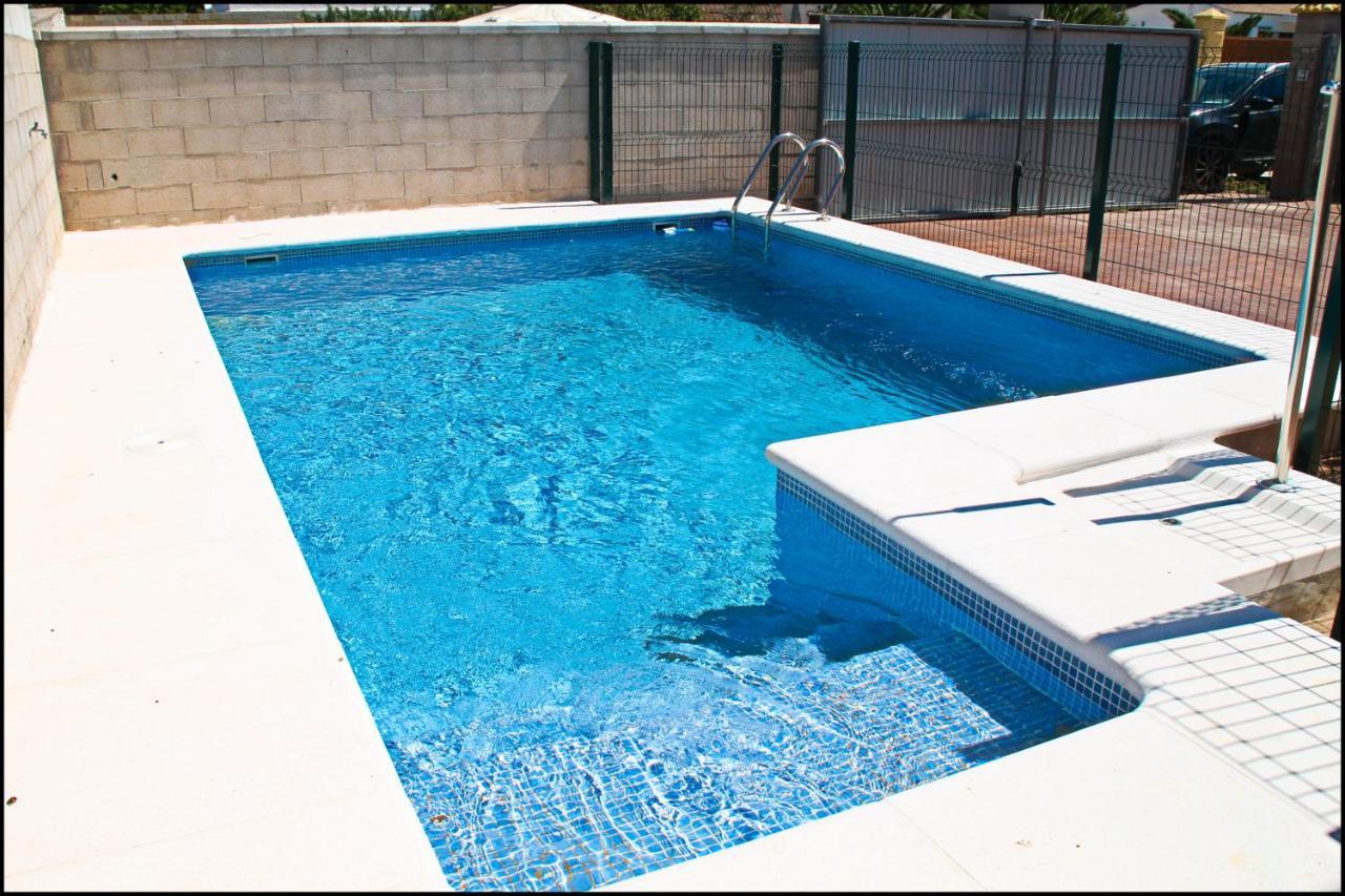 Chalet Arroyo Majadales 107 โกนิล เด ลาฟรอนเตรา ภายนอก รูปภาพ